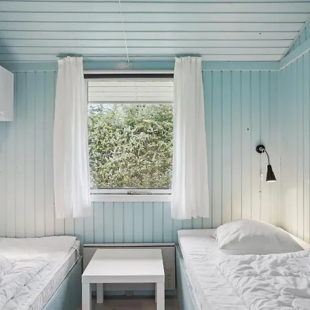 Elly - 1km From The Sea In Ne Jutland By Interhome * Hals
