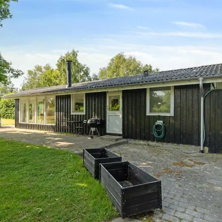 Elly - 1km From The Sea In Ne Jutland By Interhome Holiday home Hals